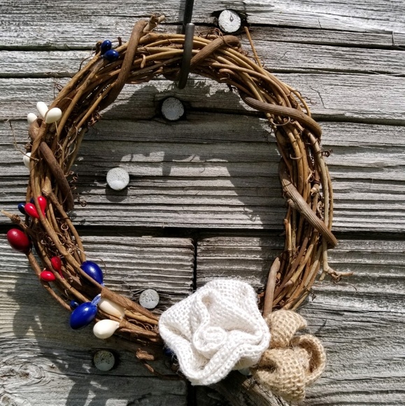 Americana Berries 6" Wreath With Burlap Flowers - Picture 1 of 3